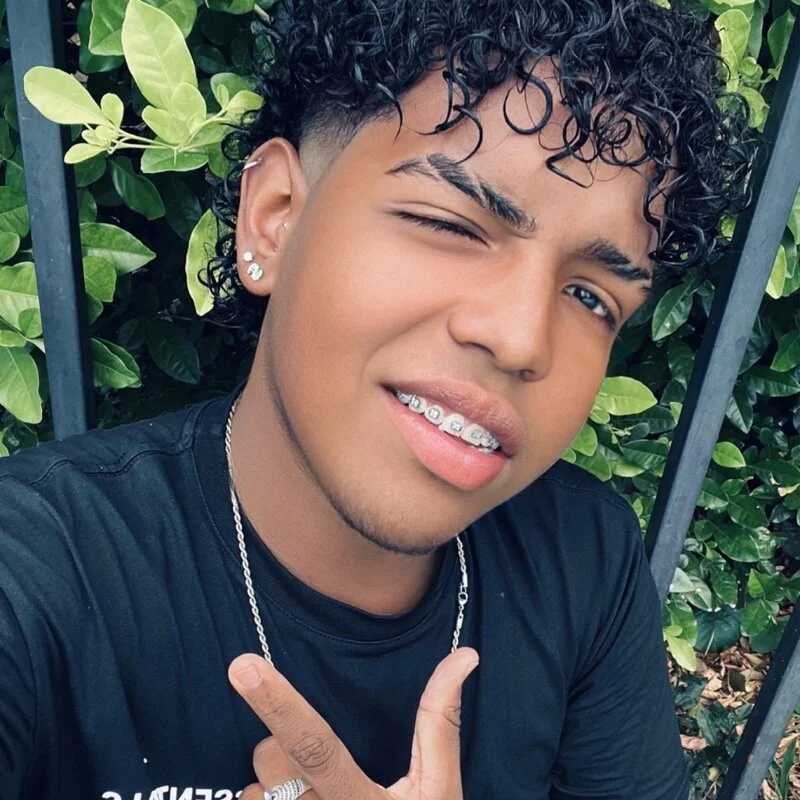 blaise_raven — FansOnlyX creator profile