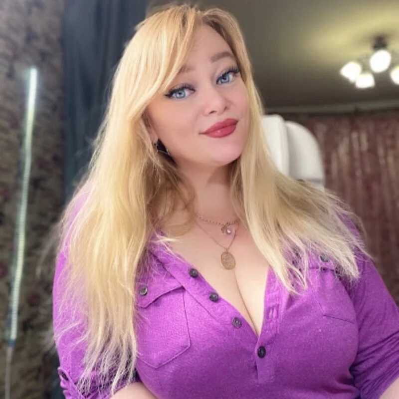 Sweet-blonde — FansOnlyX creator profile
