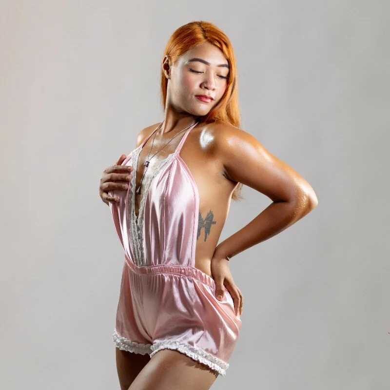 Naomi_Pearl_ — FansOnlyX creator profile