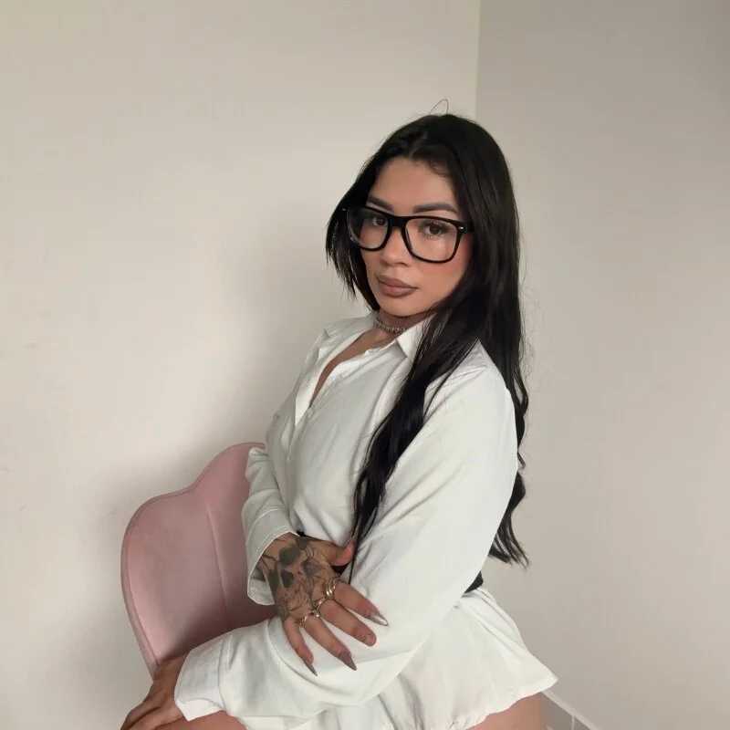 Roxanne_08 — FansOnlyX creator profile