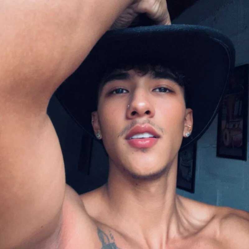 billi_adamzz — FansOnlyX creator profile