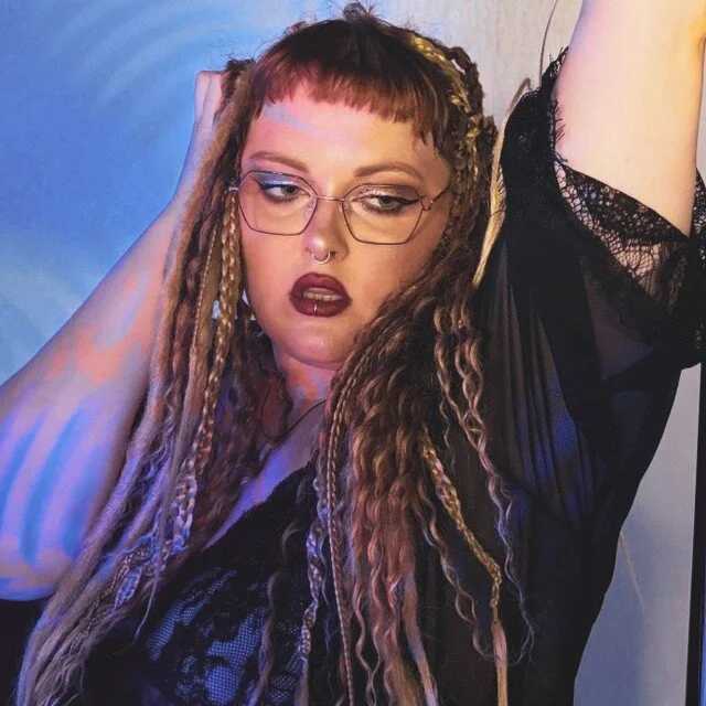 Selena_Bolman — FansOnlyX creator profile