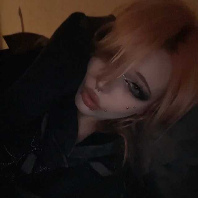 MirraDream — FansOnlyX creator profile