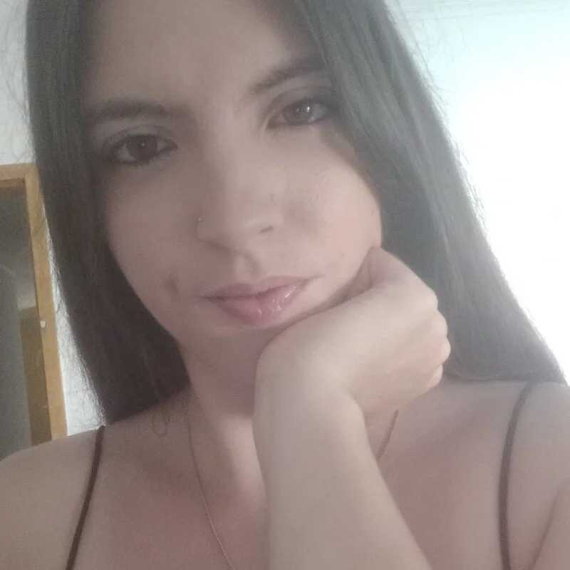 bruna_safadinhaa — FansOnlyX creator profile