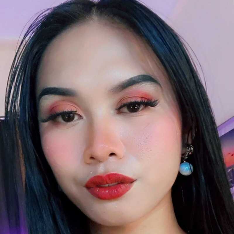 tasty_aya — FansOnlyX creator profile