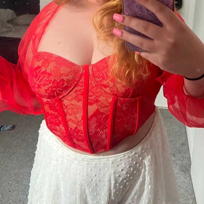 Leahmads — FansOnlyX creator profile