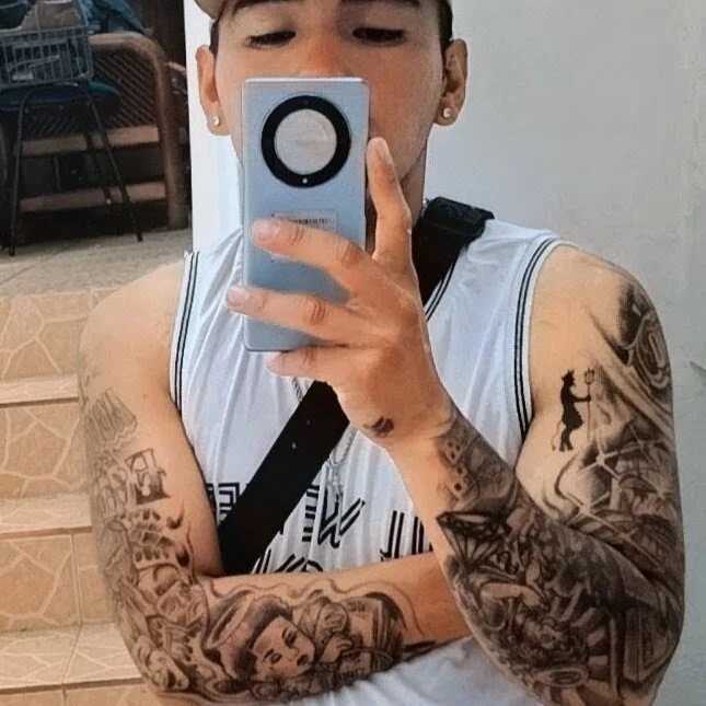 Vergontoluco — FansOnlyX creator profile