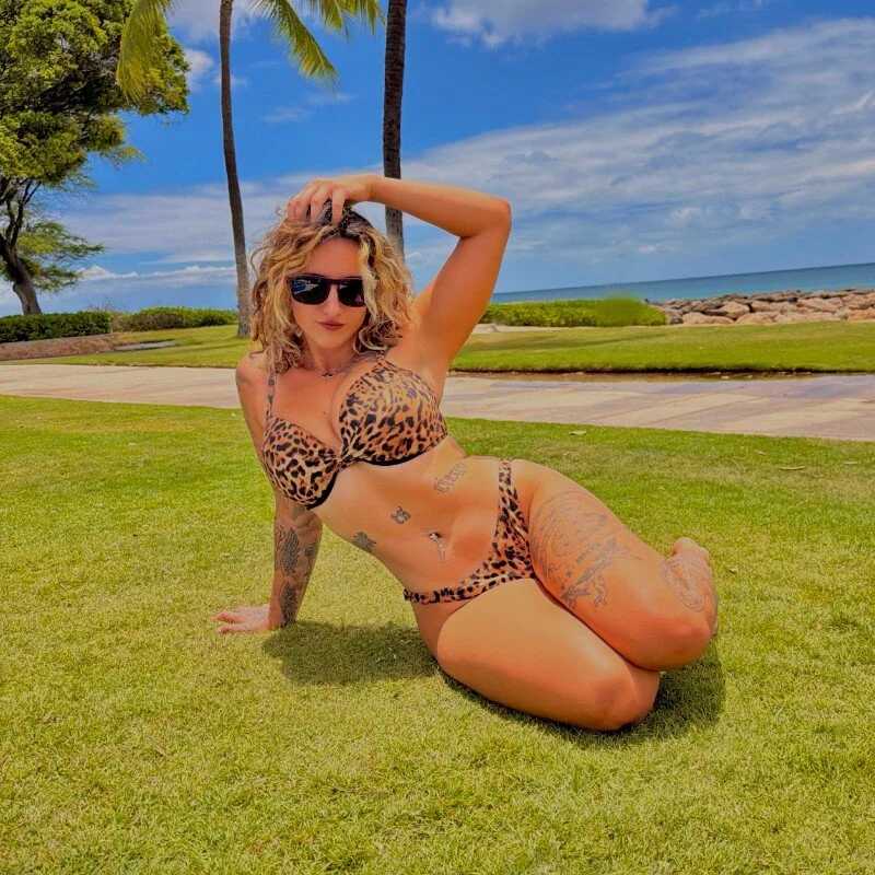 roxyrusso — FansOnlyX creator profile