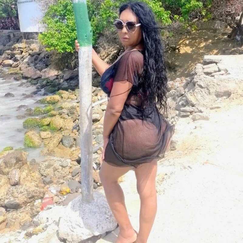 Miss_Yessi — FansOnlyX creator profile