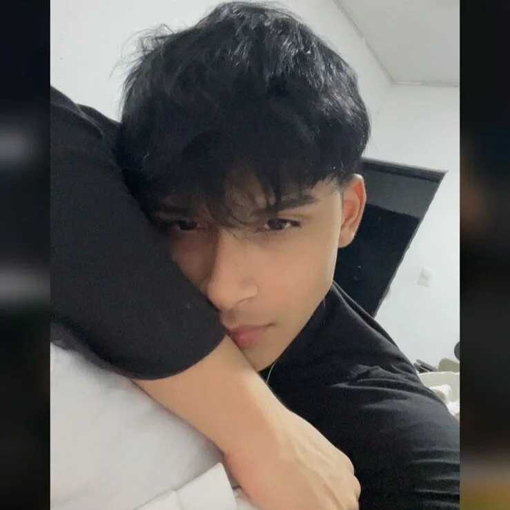 Mr_yisuzz — FansOnlyX creator profile