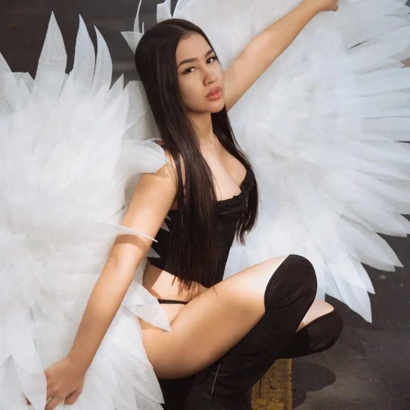 lily__star — FansOnlyX creator profile