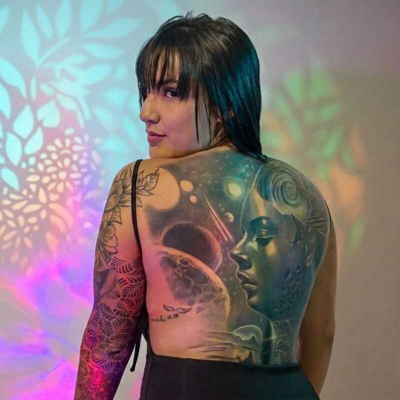 Zoe_Pierce — FansOnlyX creator profile