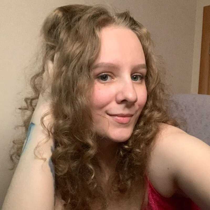 Hot_Thumbelina — FansOnlyX creator profile