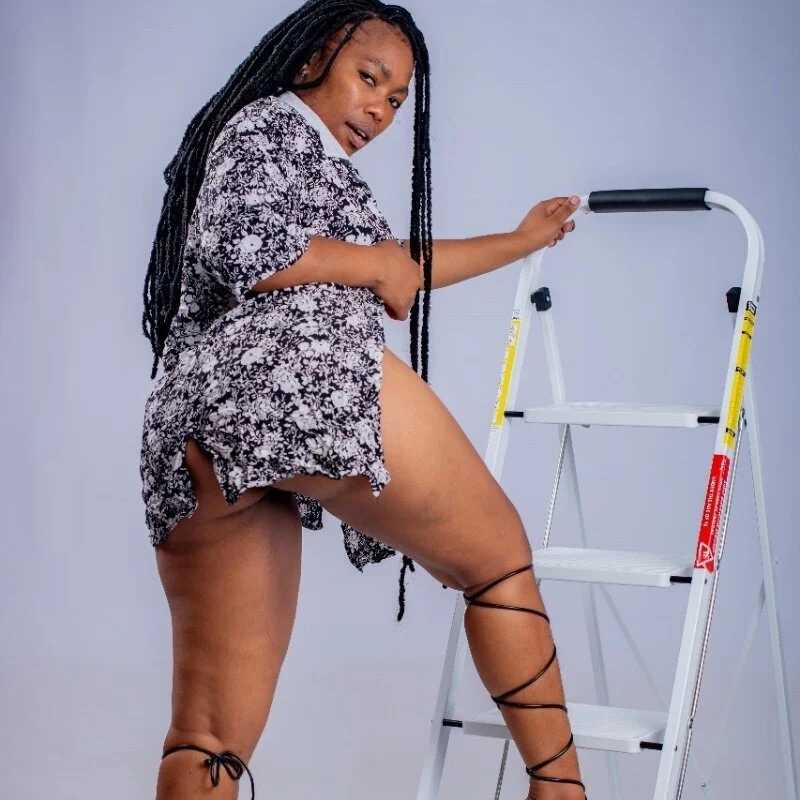 BELINDAXXXXX — FansOnlyX creator profile