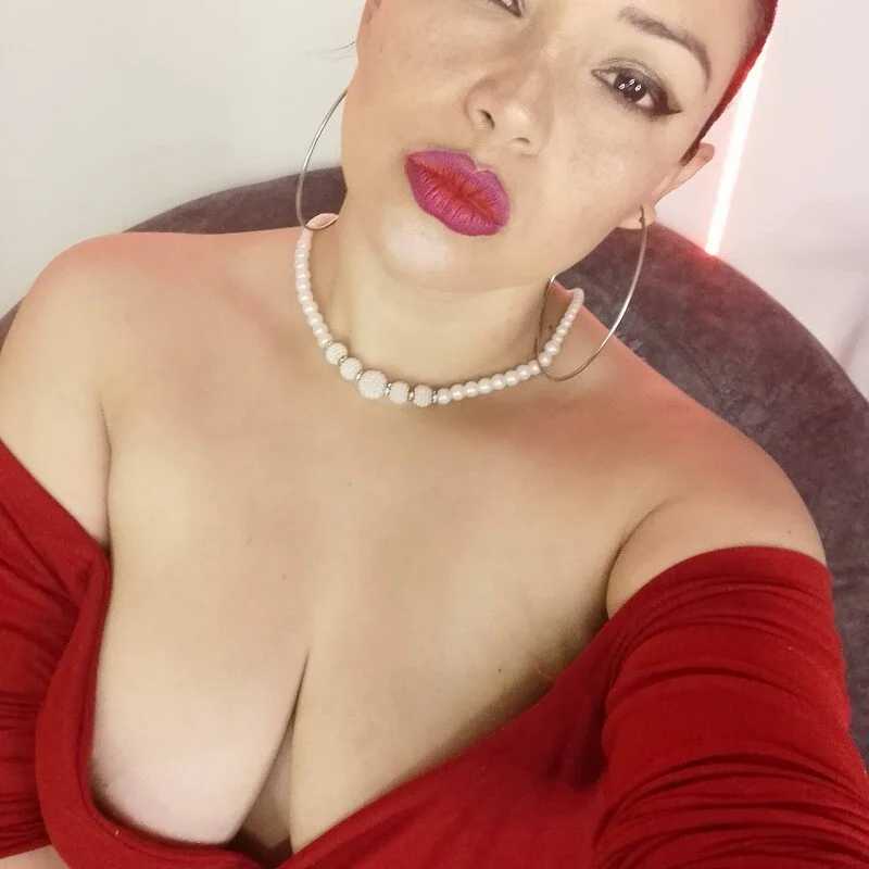 miss_eleonore — FansOnlyX creator profile