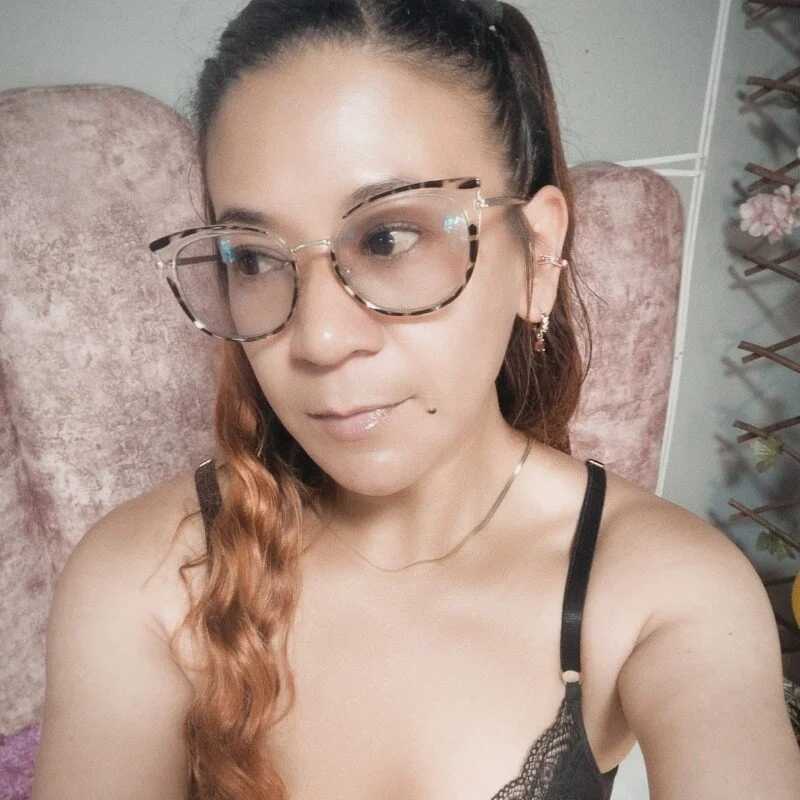 SexyNurseMia — FansOnlyX creator profile