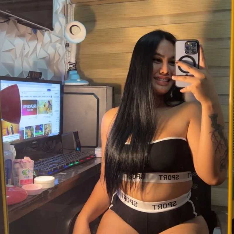 seductive_deluxe — FansOnlyX creator profile