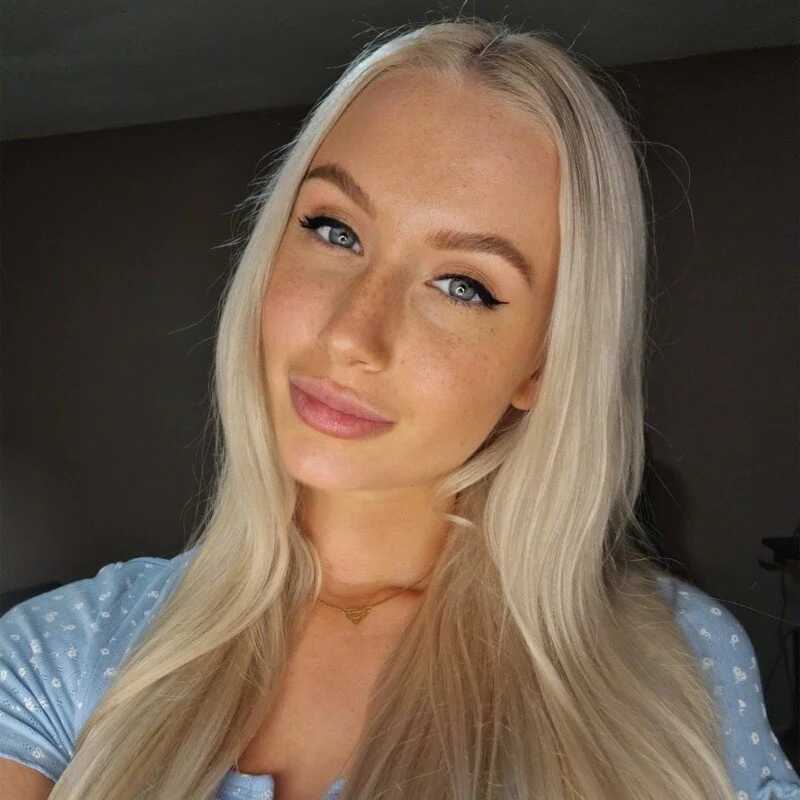 CutieEmy — FansOnlyX creator profile