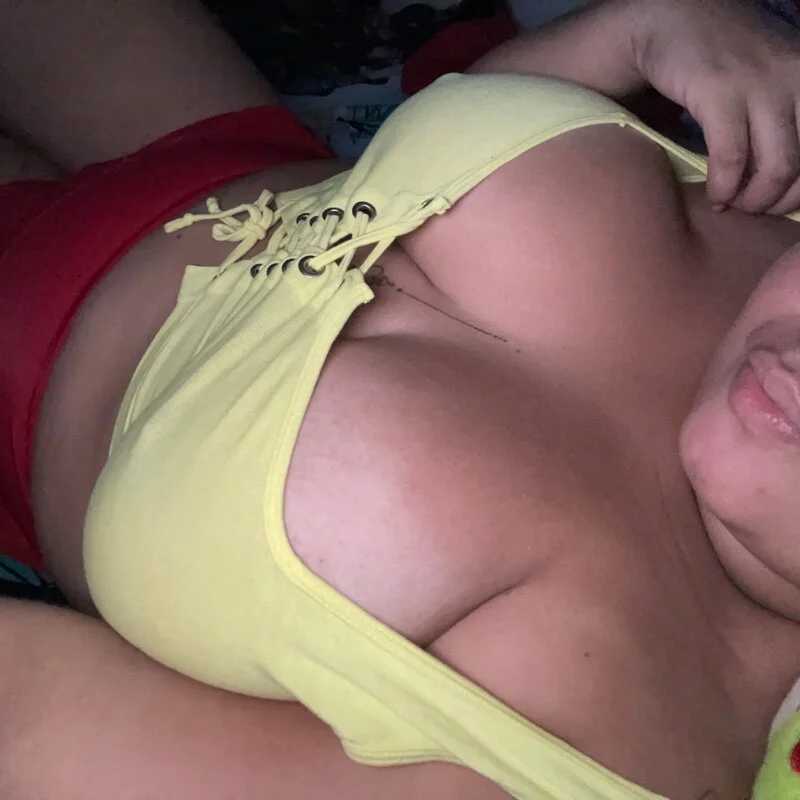 Angelcurvy25 — FansOnlyX creator profile