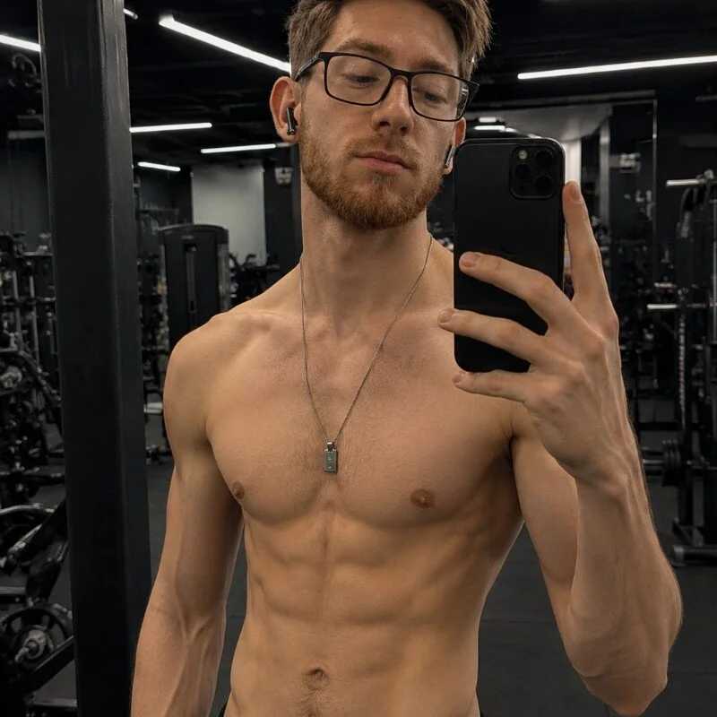 Skinnyboy_hot — FansOnlyX creator profile