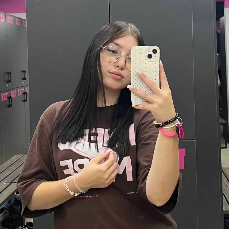 MandiFloe — FansOnlyX creator profile