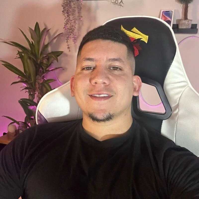 _robertobaggioo — FansOnlyX creator profile