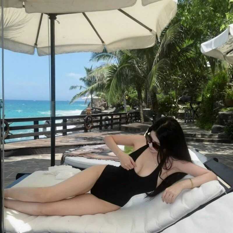 Nha_uyen2 — FansOnlyX creator profile