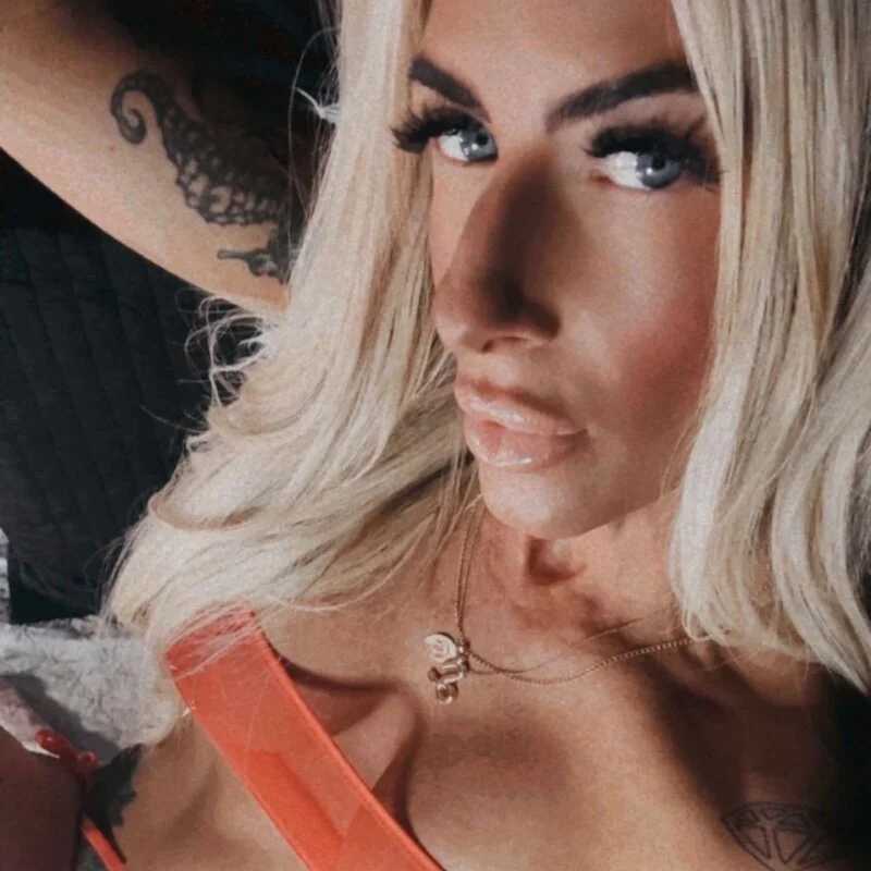 blondiluvsanal — FansOnlyX creator profile
