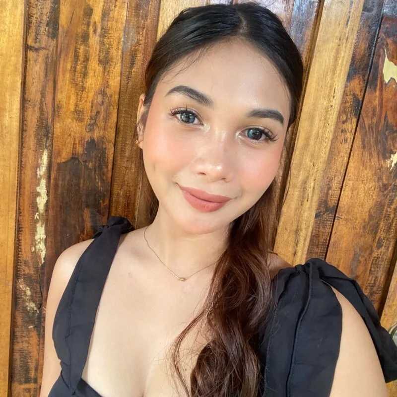 pretty_isang — FansOnlyX creator profile