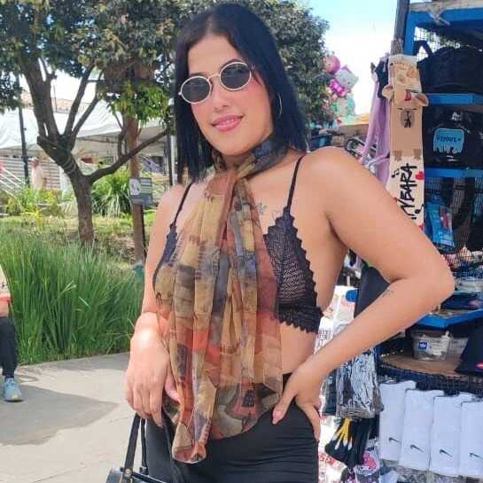 Laura_Torress — FansOnlyX creator profile