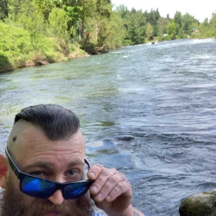 YourFavoriteDaddy-2-4-69 — FansOnlyX creator profile