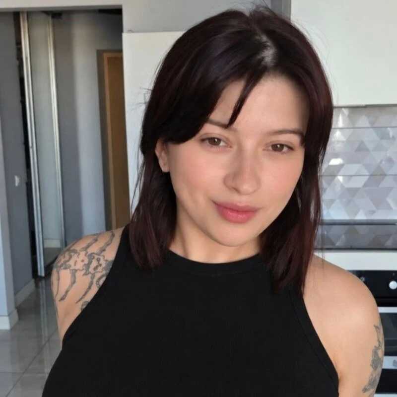 Miki_Kivi — FansOnlyX creator profile