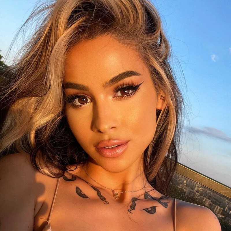 BellaKarma — FansOnlyX creator profile