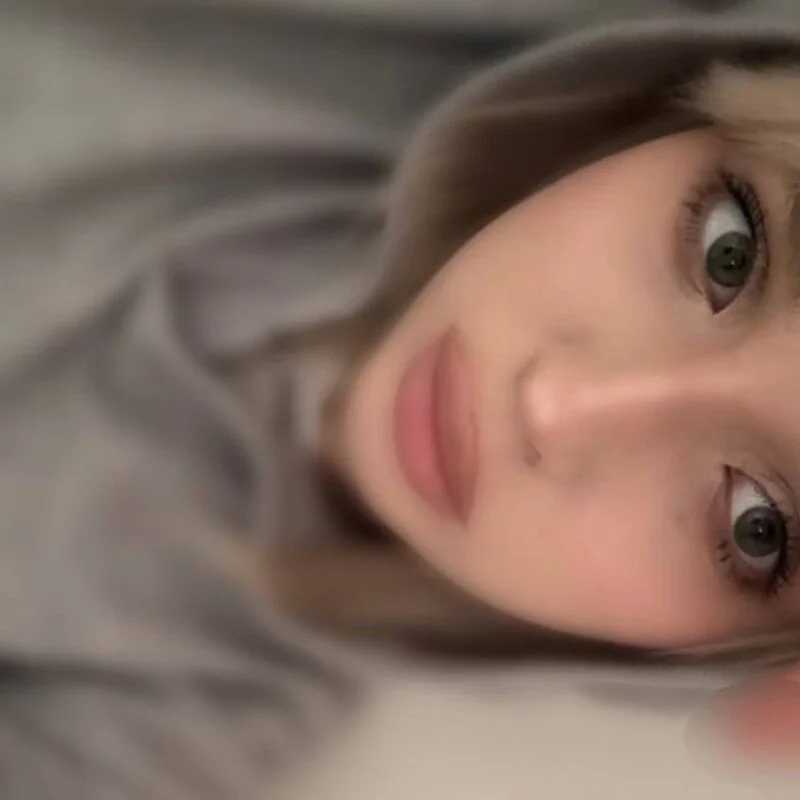 VanillaKisss — FansOnlyX creator profile