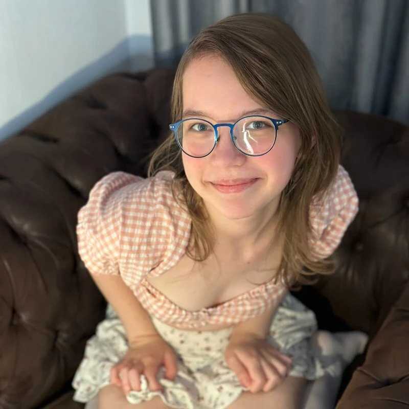 LiaBroock — FansOnlyX creator profile