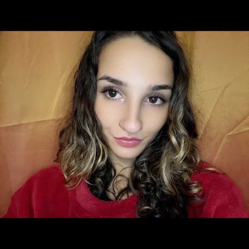 eloravane — FansOnlyX creator profile