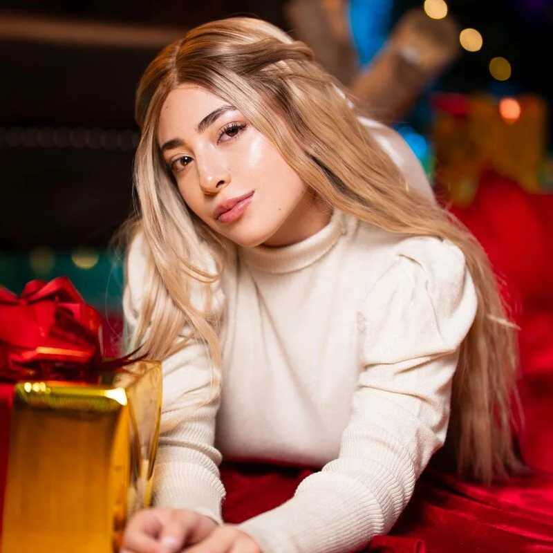 channel_blondee — FansOnlyX creator profile