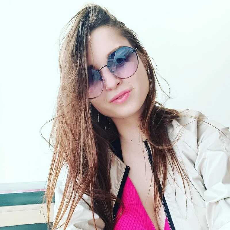 Boni_NeLL__ — FansOnlyX creator profile