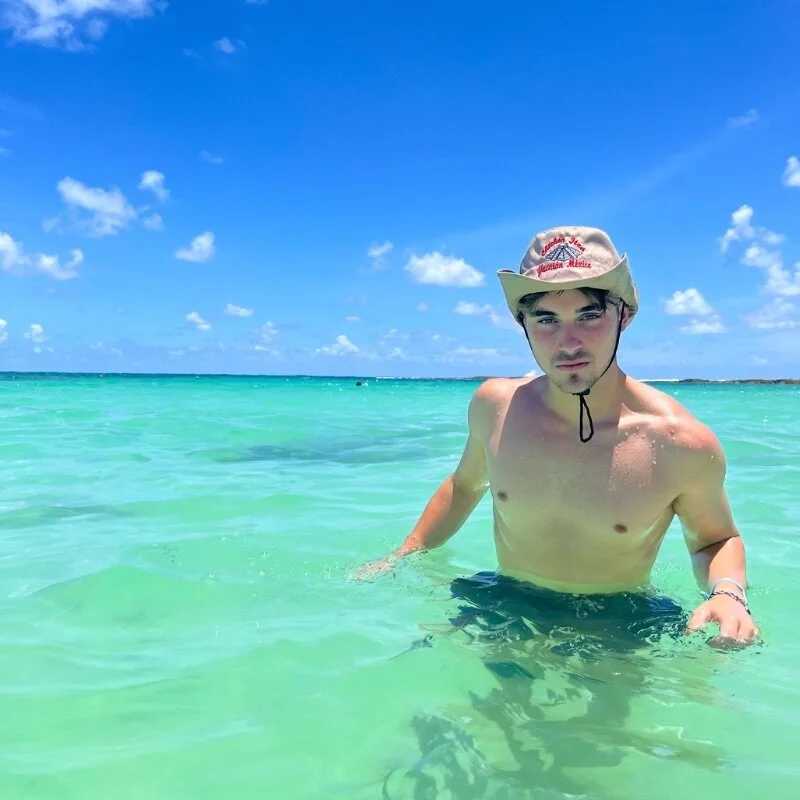 JackBazoo — FansOnlyX creator profile