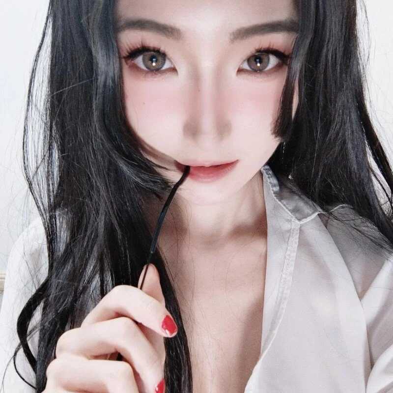 AureliaDoll — FansOnlyX creator profile