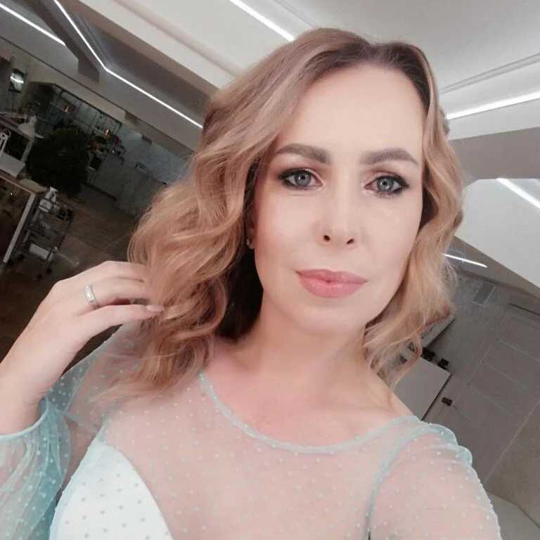 AnnyUBright — FansOnlyX creator profile