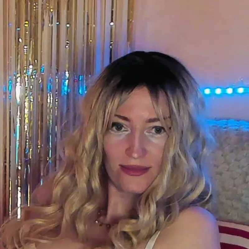 valerie_valerie — FansOnlyX creator profile