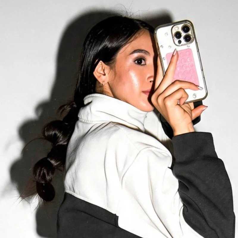 Itzel_Geneva — FansOnlyX creator profile