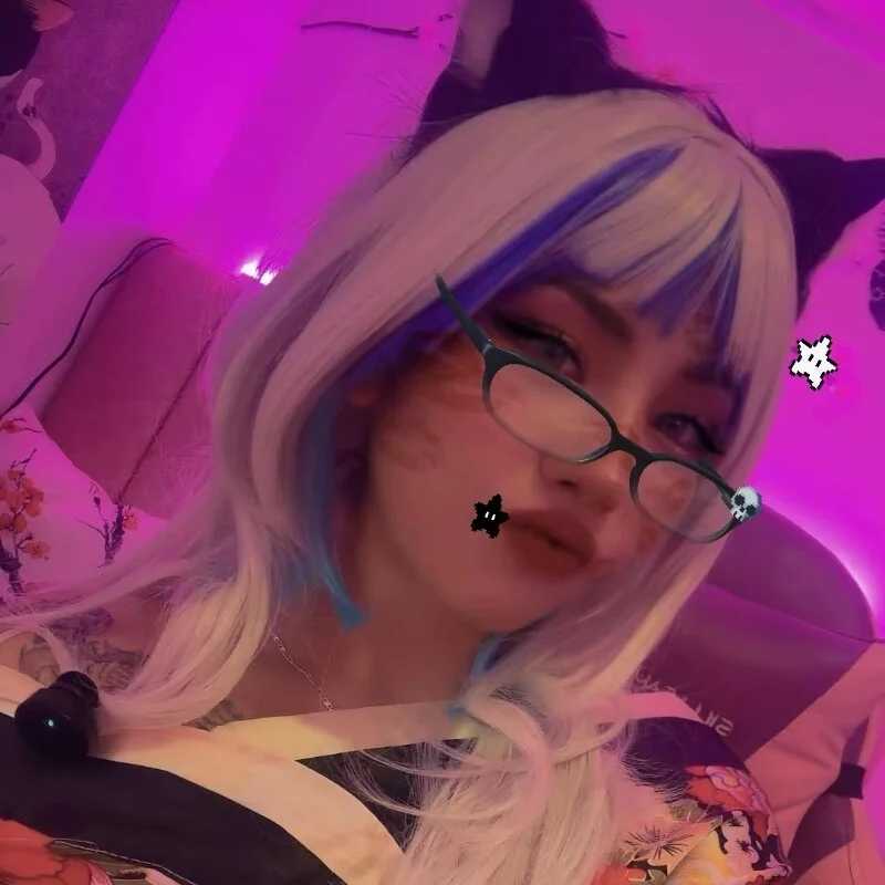 Roose_eva — FansOnlyX creator profile