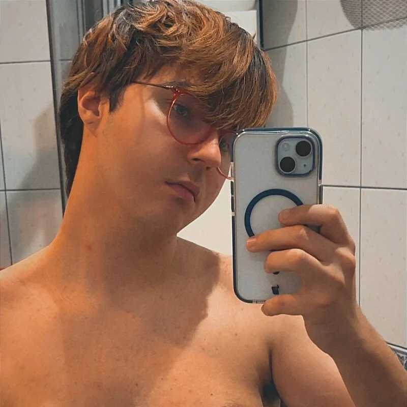 elio_boy — FansOnlyX creator profile