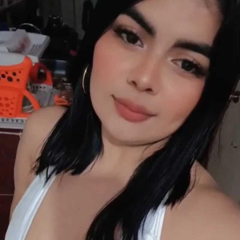 sara_blow7 — FansOnlyX creator profile