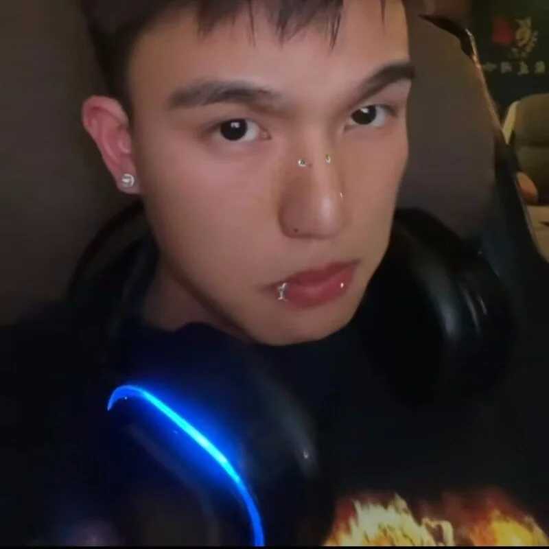 Apex-Xboy — FansOnlyX creator profile