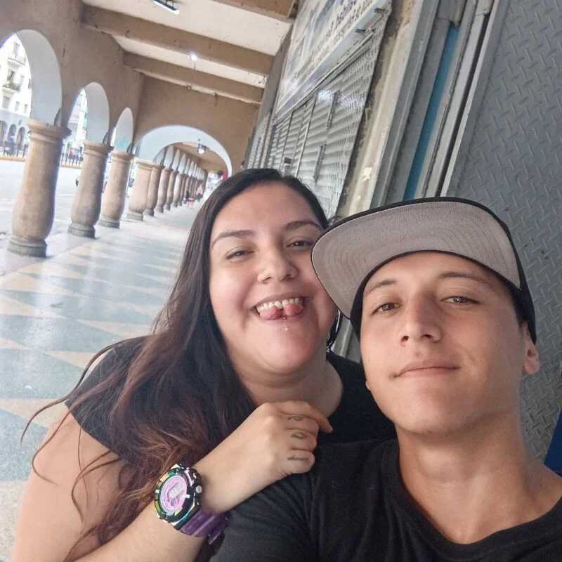 Caracasfoller — FansOnlyX creator profile