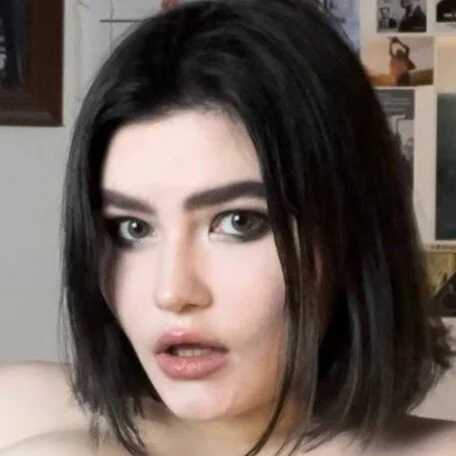 sarah_luv — FansOnlyX creator profile