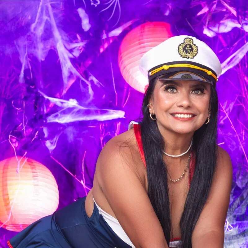 Raquel_moore — FansOnlyX creator profile